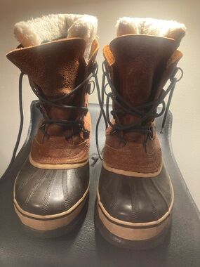 Sorel Caribou Leather Waterproof removable lining Trim Brown Leather Boots